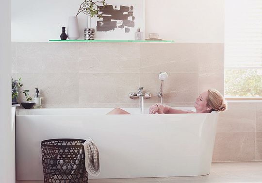 Смеситель Kludi Pure&Solid 346810575 для ванны с душем фото в интернет-магазине «Wasser-Haus.ru»