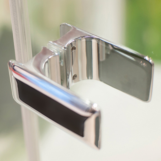 Душевая дверь в нишу GuteWetter Trend Door GK-862AP правая 123 см стекло бесцветное Two, профиль хром фото в интернет-магазине «Wasser-Haus.ru»
