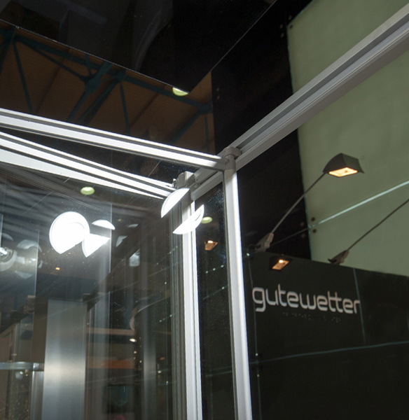 Душевой уголок GuteWetter Practic Square GK-404 левая 120x120 см стекло бесцветное, профиль матовый хром фото в интернет-магазине «Wasser-Haus.ru»