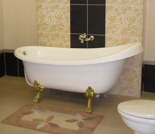 Ванна из искусственного камня Фэма Салерно белая, ножки золото фото в интернет-магазине «Wasser-Haus.ru»