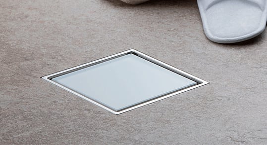 Душевой трап Pestan Confluo Standard White Glass 1 15x15 фото в интернет-магазине «Wasser-Haus.ru»