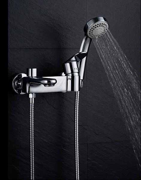 Смеситель D&K Rhein Speyer DA1313201 для ванны с душем фото в интернет-магазине «Wasser-Haus.ru»