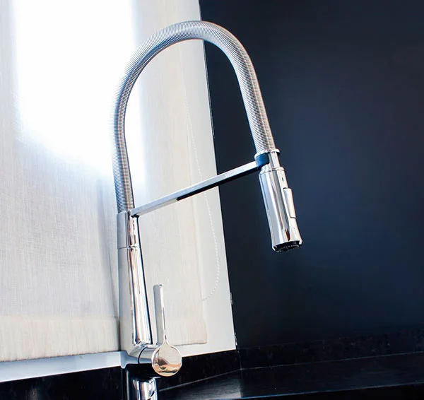 Смеситель для кухни Clever Grifos Chef 99443 с гибким изливом фото в интернет-магазине «Wasser-Haus.ru»