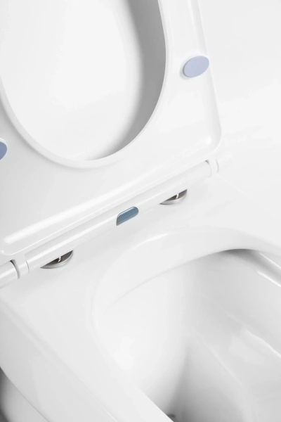 Унитаз подвесной BelBagno Onda BB066CHR безободковый, крышка BB870SC с микролифтом фото в интернет-магазине «Wasser-Haus.ru»