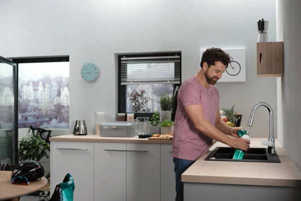 Смеситель для кухни Hansgrohe Focus M42 Focus M42 71801000 хром фото в интернет-магазине «Wasser-Haus.ru»