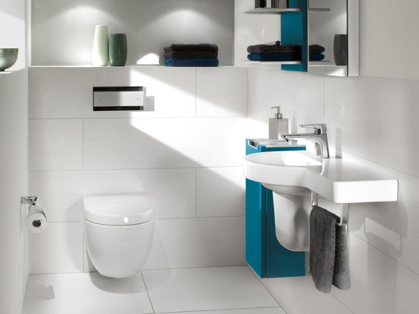 Крышка-сиденье Villeroy & Boch Subway 2.0 9M68 S101 с микролифтом, петли хром фото в интернет-магазине «Wasser-Haus.ru»