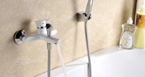 Смеситель Triton Панама 16304W-D125 для ванны с душем фото в интернет-магазине «Wasser-Haus.ru»