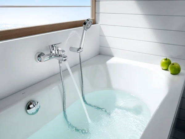 Смеситель для ванны с душем Roca L20 5A0209C0M фото в интернет-магазине «Wasser-Haus.ru»