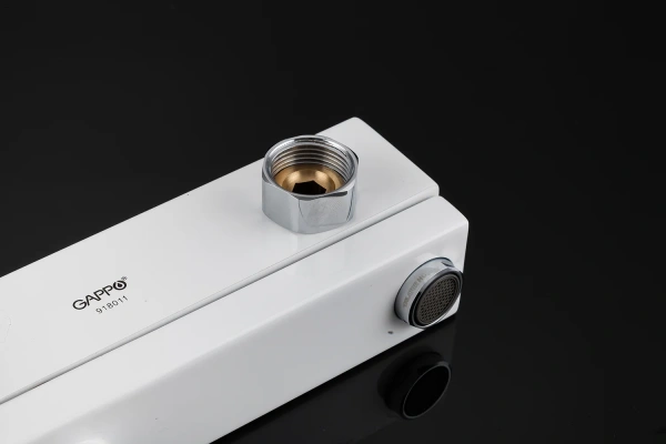 Смеситель для ванны с душем Gappo G17-8 G3217-8 белый, хром фото в интернет-магазине «Wasser-Haus.ru»