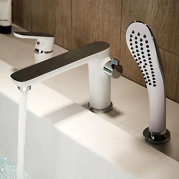 Смеситель на борт ванны Ledeme L1153W, белый, хром фото в интернет-магазине «Wasser-Haus.ru»
