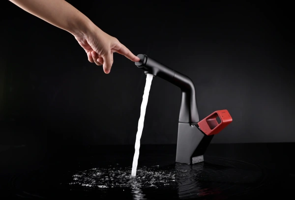 Смеситель для кухни Lemark Soul LM6008BR черный, красный фото в интернет-магазине «Wasser-Haus.ru»