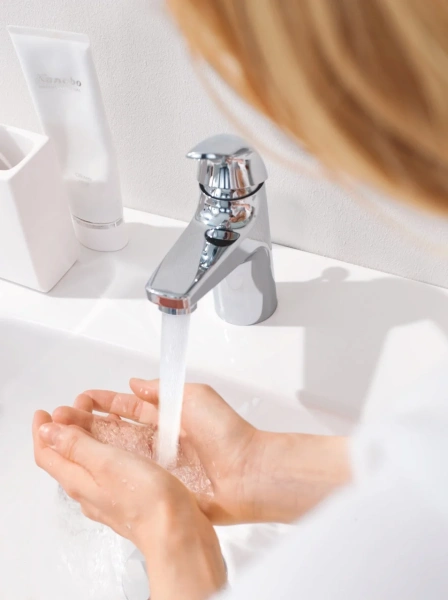 Смеситель для раковины Grohe BauCurve 32805000 фото в интернет-магазине «Wasser-Haus.ru»