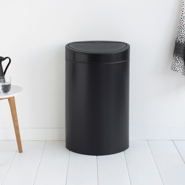 Мусорное ведро Brabantia Touch Bin New 114946 фото в интернет-магазине «Wasser-Haus.ru»
