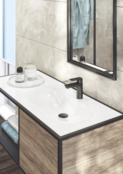 Смеситель для раковины Kludi Pure&Style 402903975 черный матовый фото в интернет-магазине «Wasser-Haus.ru»