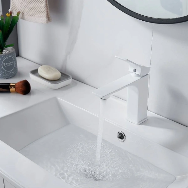 Смеситель для раковины Shevanik S6101C, белый фото в интернет-магазине «Wasser-Haus.ru»