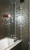 Шторка на ванну GuteWetter Trend Pearl GV-862B правая 110 см стекло бесцветное, фурнитура хром фото в интернет-магазине «Wasser-Haus.ru»