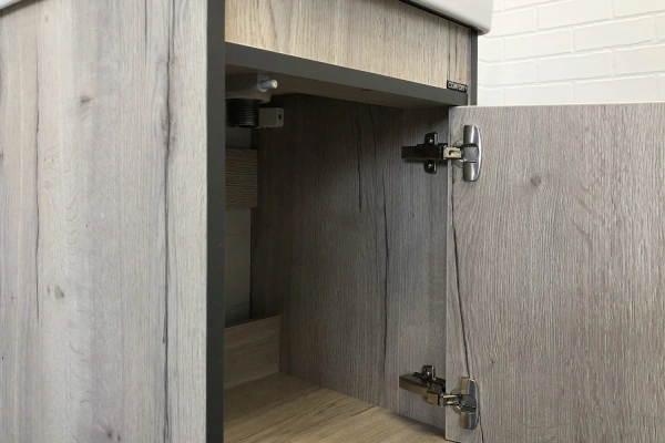 Тумба с раковиной Comforty Вена 45 подвесная, дуб дымчатый фото в интернет-магазине «Wasser-Haus.ru»