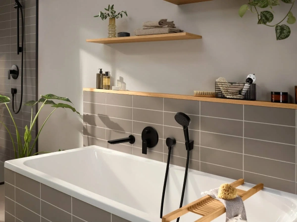 Встраиваемый смеситель для душа и ванны Hansgrohe Rebris E 72468670 черный матовый фото в интернет-магазине «Wasser-Haus.ru»