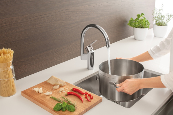 Смеситель Grohe Eurostyle Cosmopolitan 30221002 для кухонной мойки фото в интернет-магазине «Wasser-Haus.ru»