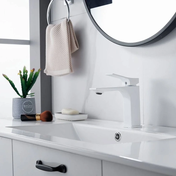 Смеситель для раковины Shevanik S6101C, белый фото в интернет-магазине «Wasser-Haus.ru»