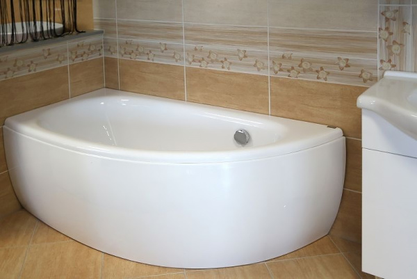 Акриловая ванна Besco Milena 150x70 L фото в интернет-магазине «Wasser-Haus.ru»
