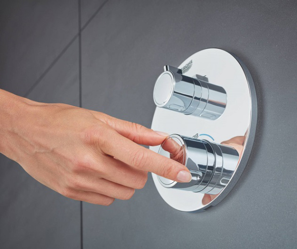 Термостат Grohe Grohtherm 24076000 для душа фото в интернет-магазине «Wasser-Haus.ru»