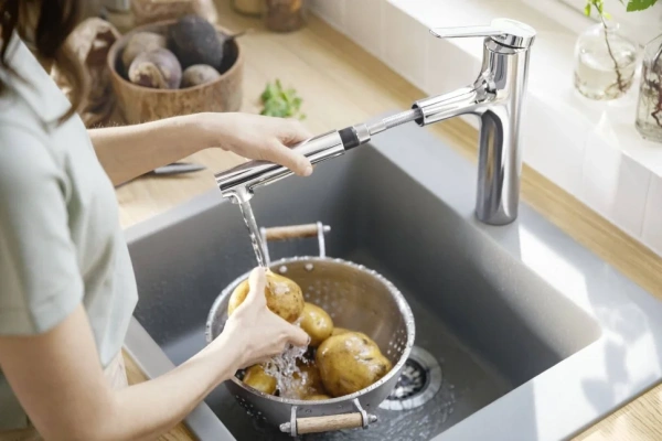 Смеситель для кухни Hansgrohe Zesis M33 74800000 хром фото в интернет-магазине «Wasser-Haus.ru»